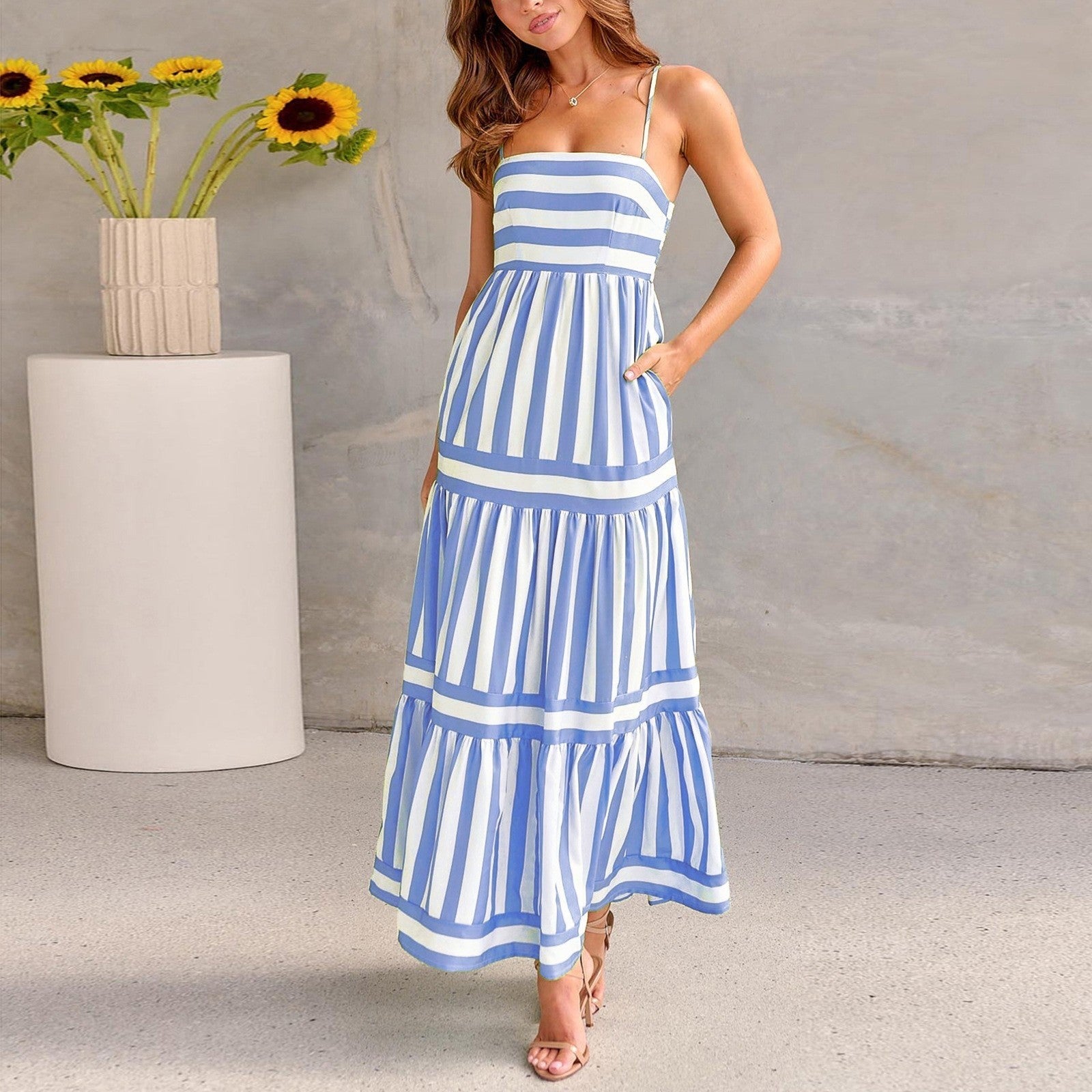 caye-striped-maxi-with-pockets-2_5922e090-6078-4f4f-9996-ff58639b86c6.jpg