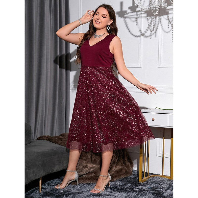 elodie-polka-v-neck-midi-5_2fd1ce9e-eb7b-4763-9178-760e95d41bc1.jpg