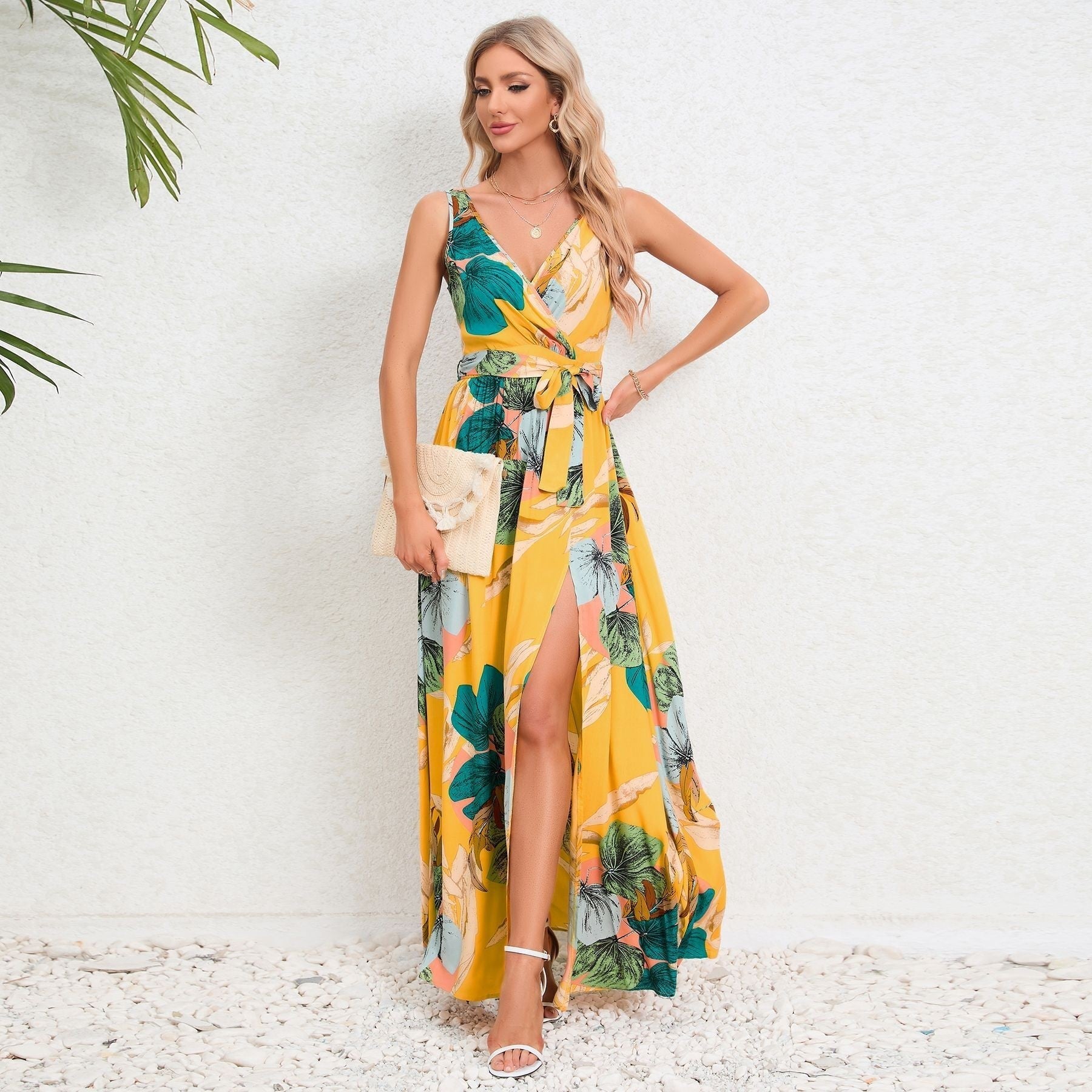 selene-floral-tie-slit-maxi-5_4512c636-fac5-4af4-88de-921ba20a2a4f.jpg